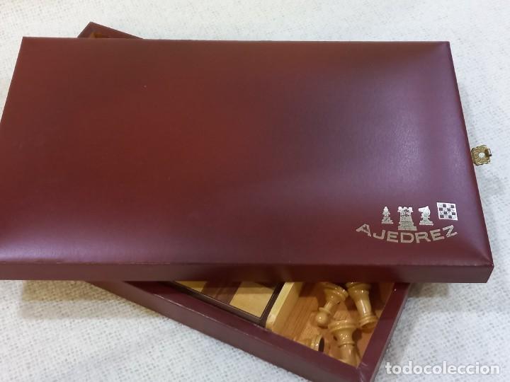 Juegos de mesa: AJEDREZ-IM&Aacute;N (CAJA-PIEL Y MADERA) - Foto 2