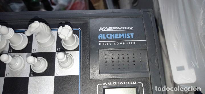 Juegos de mesa: AJEDREZ ALCHEMIST DE SAITEK - Foto 11