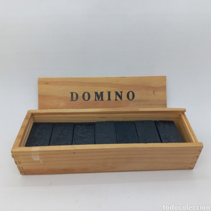 Juegos de mesa: Domin&oacute; de pl&aacute;stico con dibujos de drag&oacute;n - Foto 4