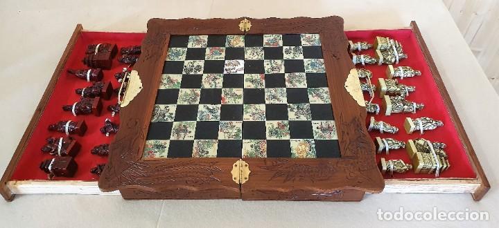 Juegos de mesa: AJEDREZ CON FIGURAS DE ALABASTRO O SIMILAR - Foto 2