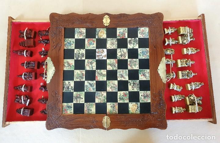 Juegos de mesa: AJEDREZ CON FIGURAS DE ALABASTRO O SIMILAR - Foto 3