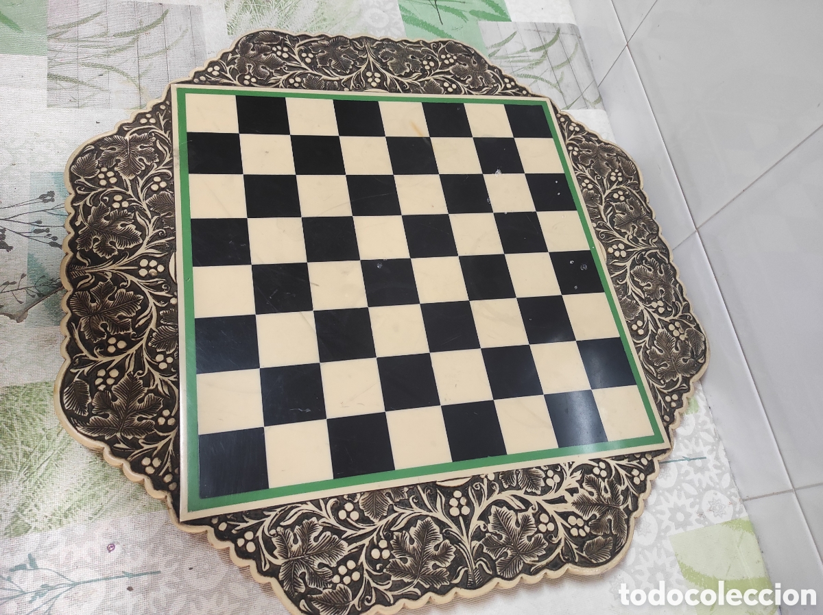 Juegos de mesa: Tablero de ajedrez mesa de resina - Foto 2