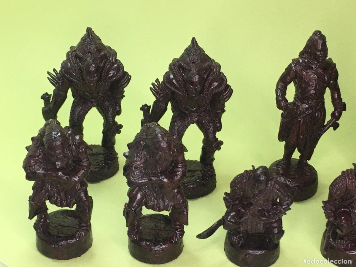 Juegos de mesa: LOTE DE FIGURAS DE AJEDREZ EL SE&Ntilde;OR DE LOS ANILLOS - Foto 2