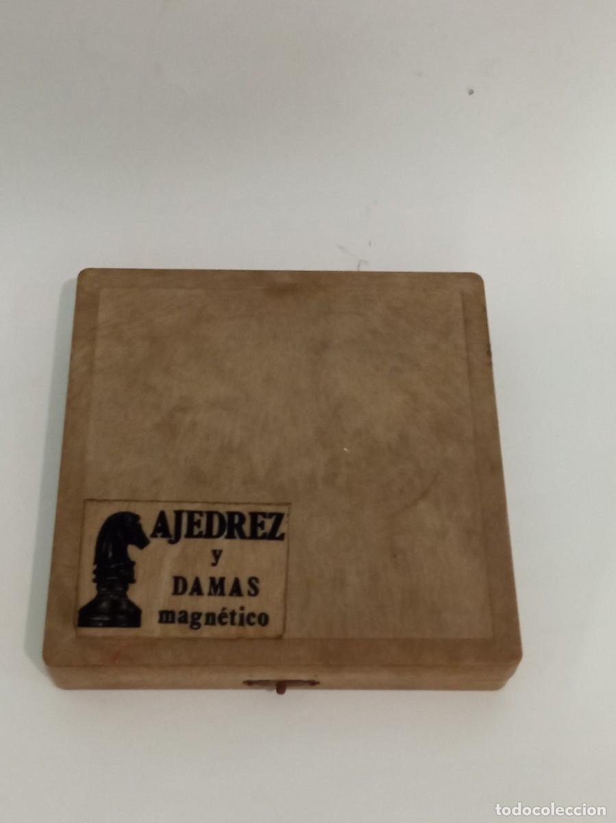 Juegos de mesa: AJEDREZ Y DAMAS MAGNETICO - Foto 7