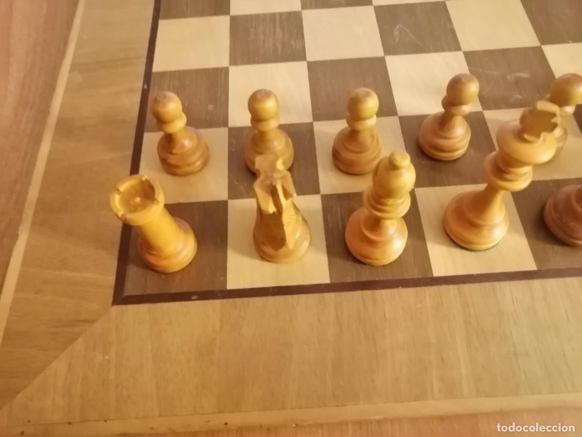 Juegos de mesa: TABLERO DE AJEDREZ CON PIEZAS DE AJEDREZ DE MADERA - Foto 4