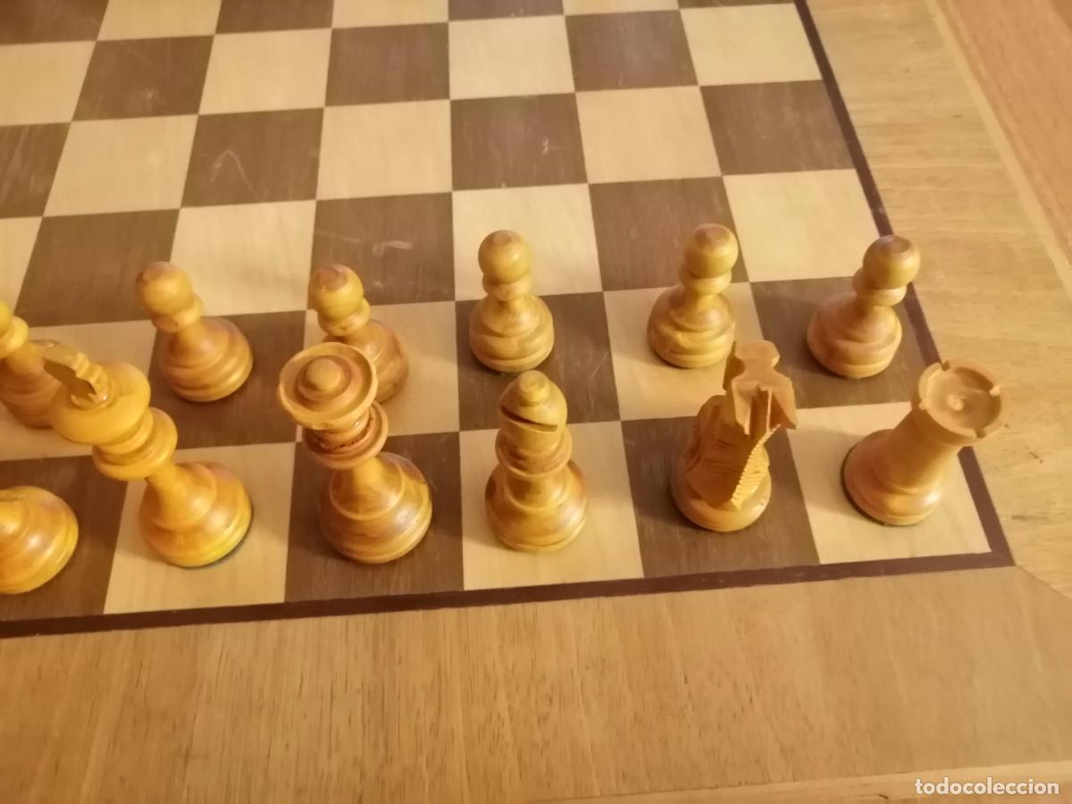 Juegos de mesa: TABLERO DE AJEDREZ CON PIEZAS DE AJEDREZ DE MADERA - Foto 5