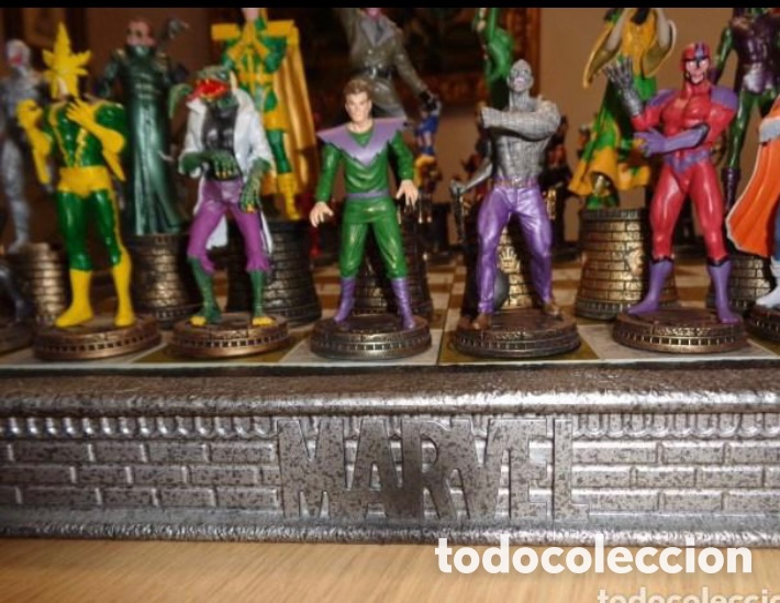Juegos de mesa: Ajedrez de Marvel completo y original - Foto 3