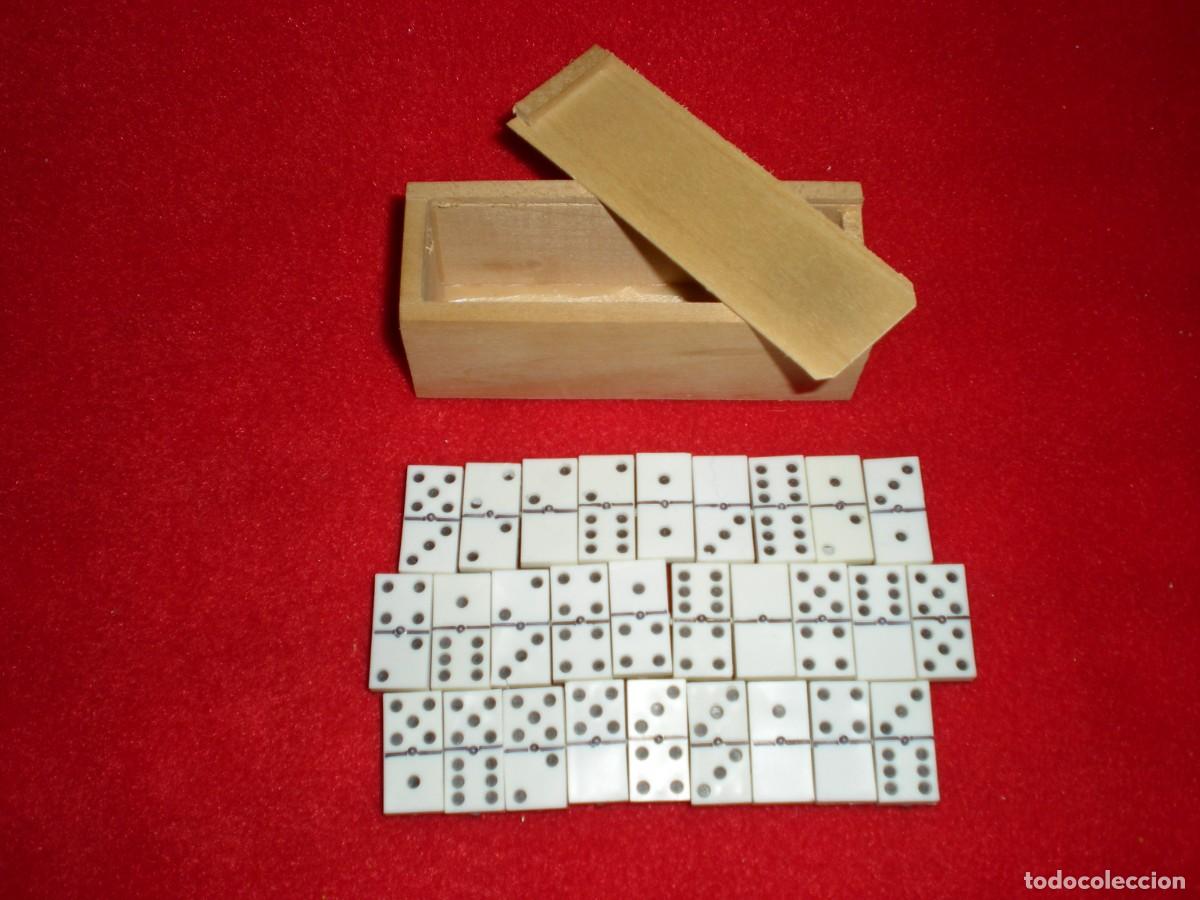 Juegos de mesa: Mini domin&oacute; en caja de madera - Foto 1
