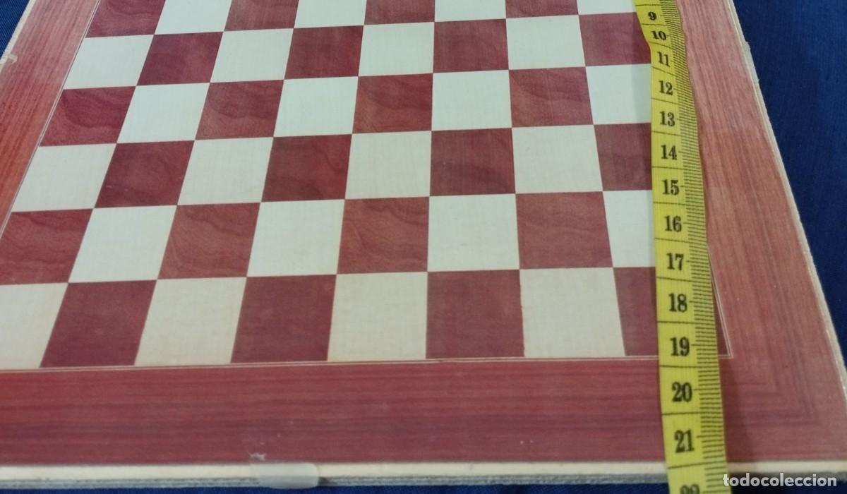 Juegos de mesa: Tablero reversible con tres en raya y ajedrez - Foto 4