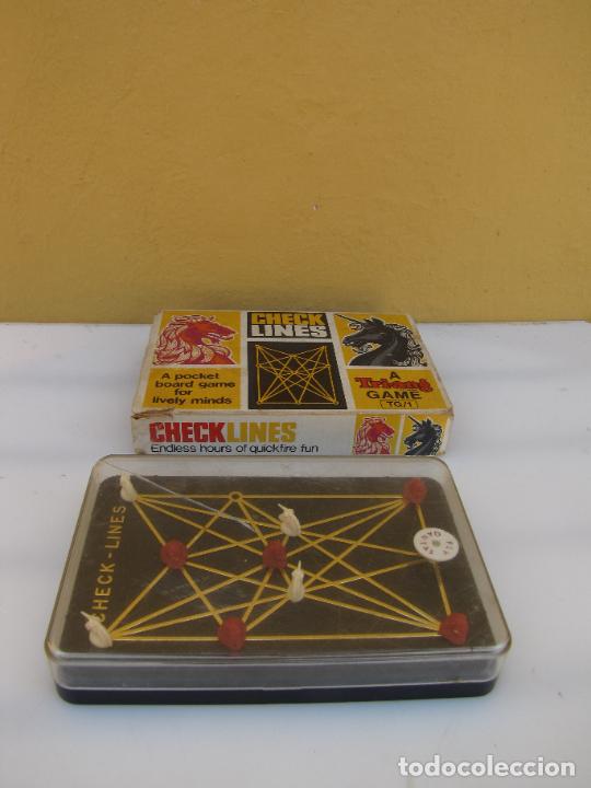 Juegos de mesa: 59.- Check &ndash; lines a Tri-ang games. England - Foto 1