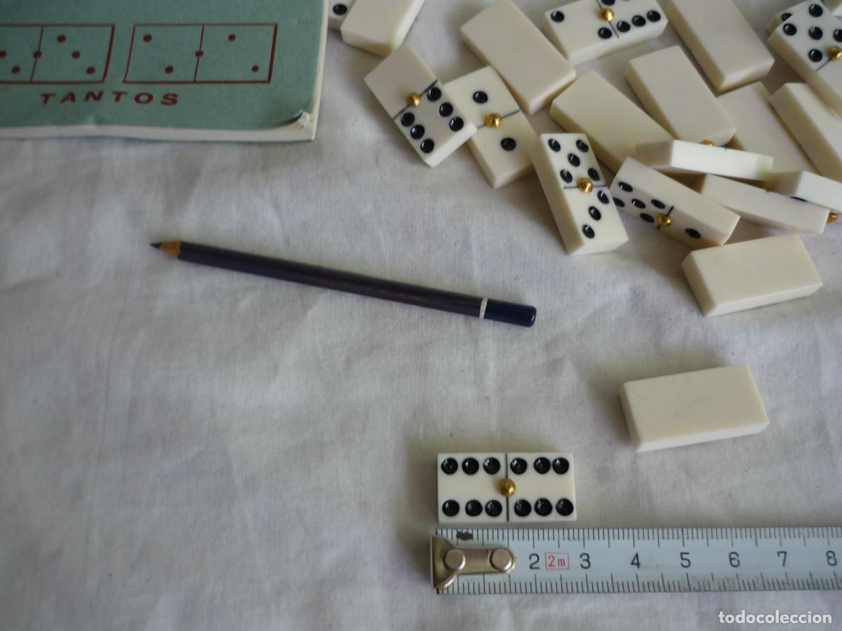 Juegos de mesa: Domin&oacute; de viaje, con libreta y lapicero, completo - Foto 4