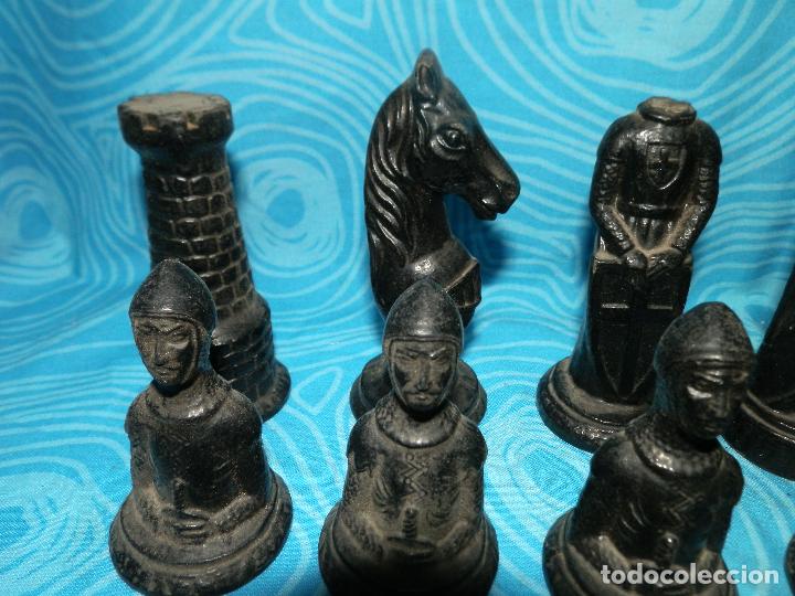 Juegos de mesa: ANTIGUO AJEDREZ EN PASTA, INCOMPLETO - Foto 6