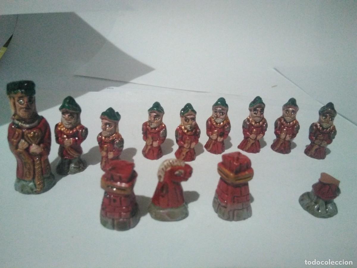 Juegos de mesa: Antiguo y curioso mini ajedrez incompleto - Foto 4