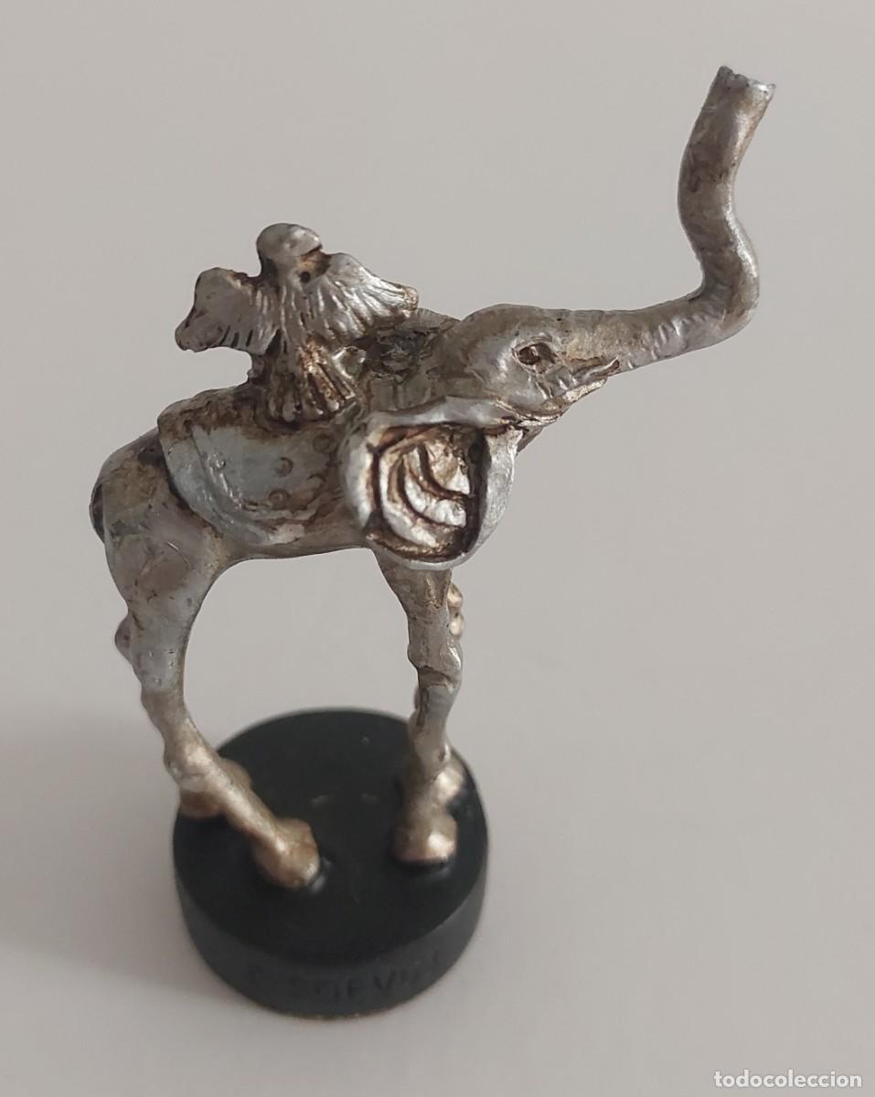 Juegos de mesa: AJEDREZ DALI - CABALLO PLATEADO - Foto 1