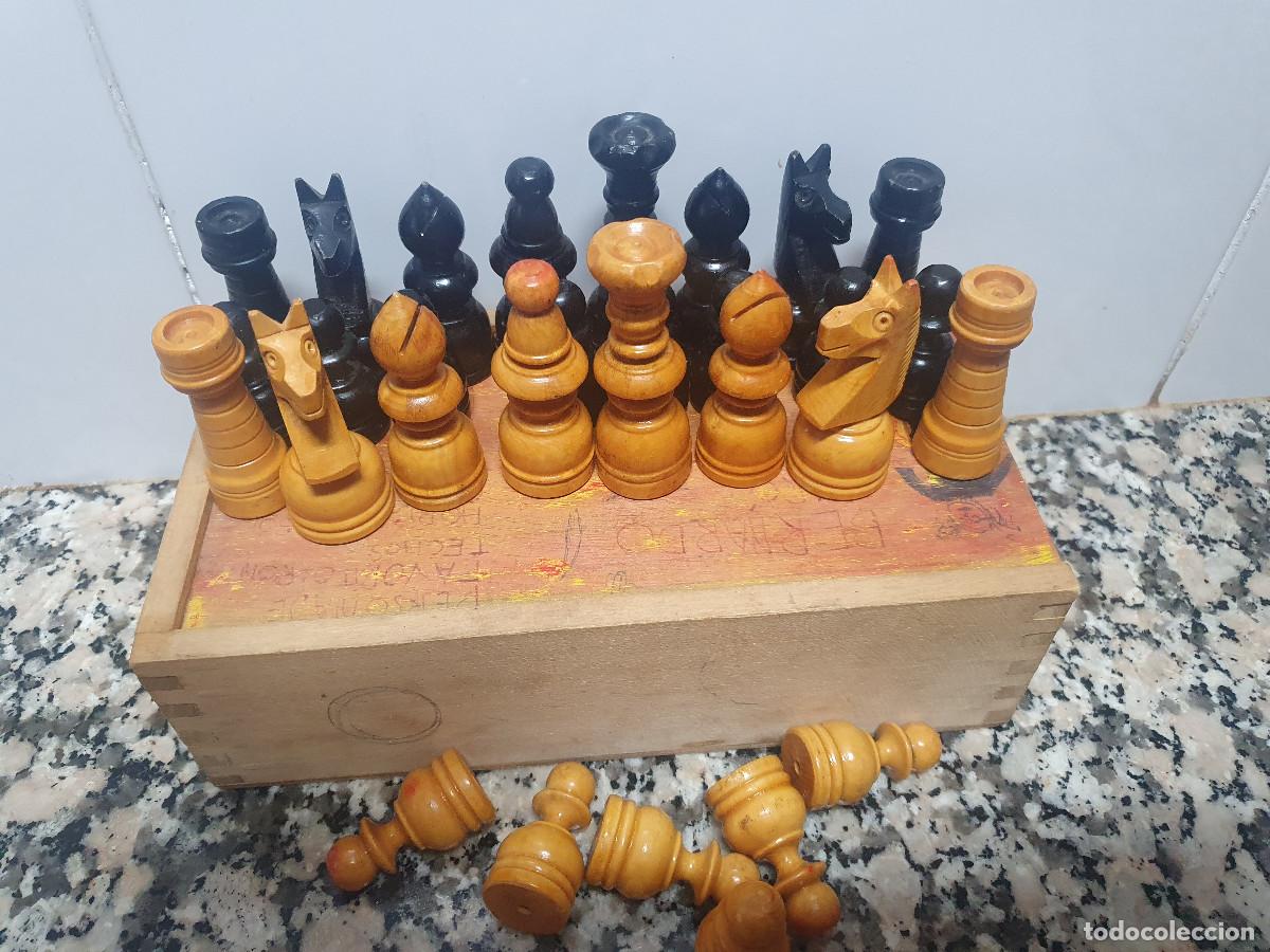 Juegos de mesa: JUEGO DE AJEDREZ DE MADERA CON CAJA. - Foto 3