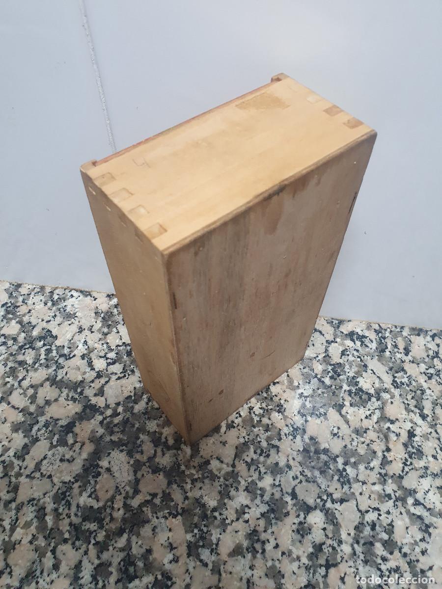Juegos de mesa: JUEGO DE AJEDREZ DE MADERA CON CAJA. - Foto 6