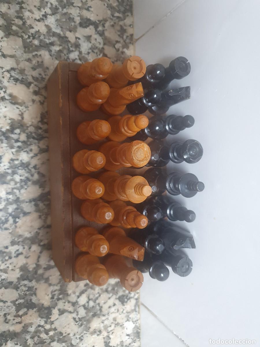 Juegos de mesa: JUEGO DE AJEDREZ DE MADERA CON CAJA. - Foto 2