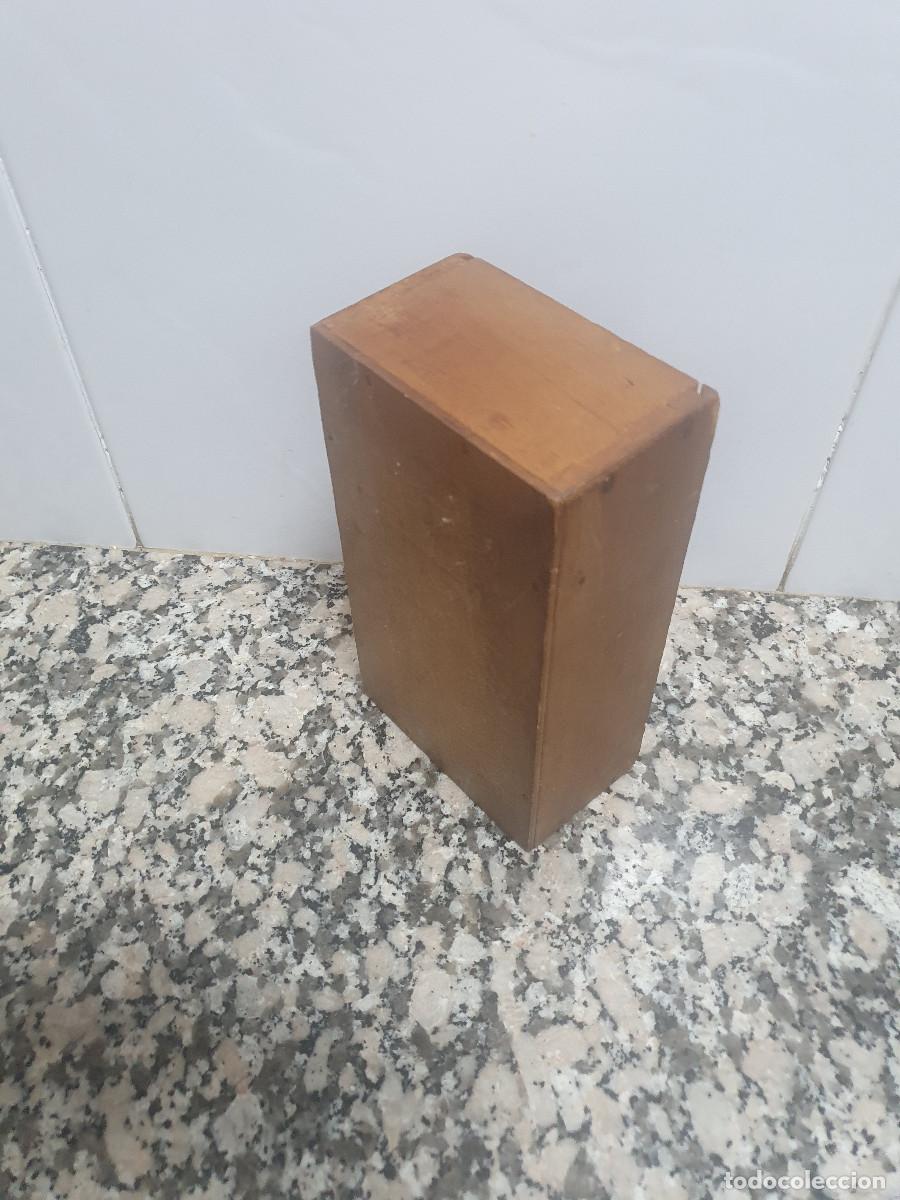 Juegos de mesa: JUEGO DE AJEDREZ DE MADERA CON CAJA. - Foto 6
