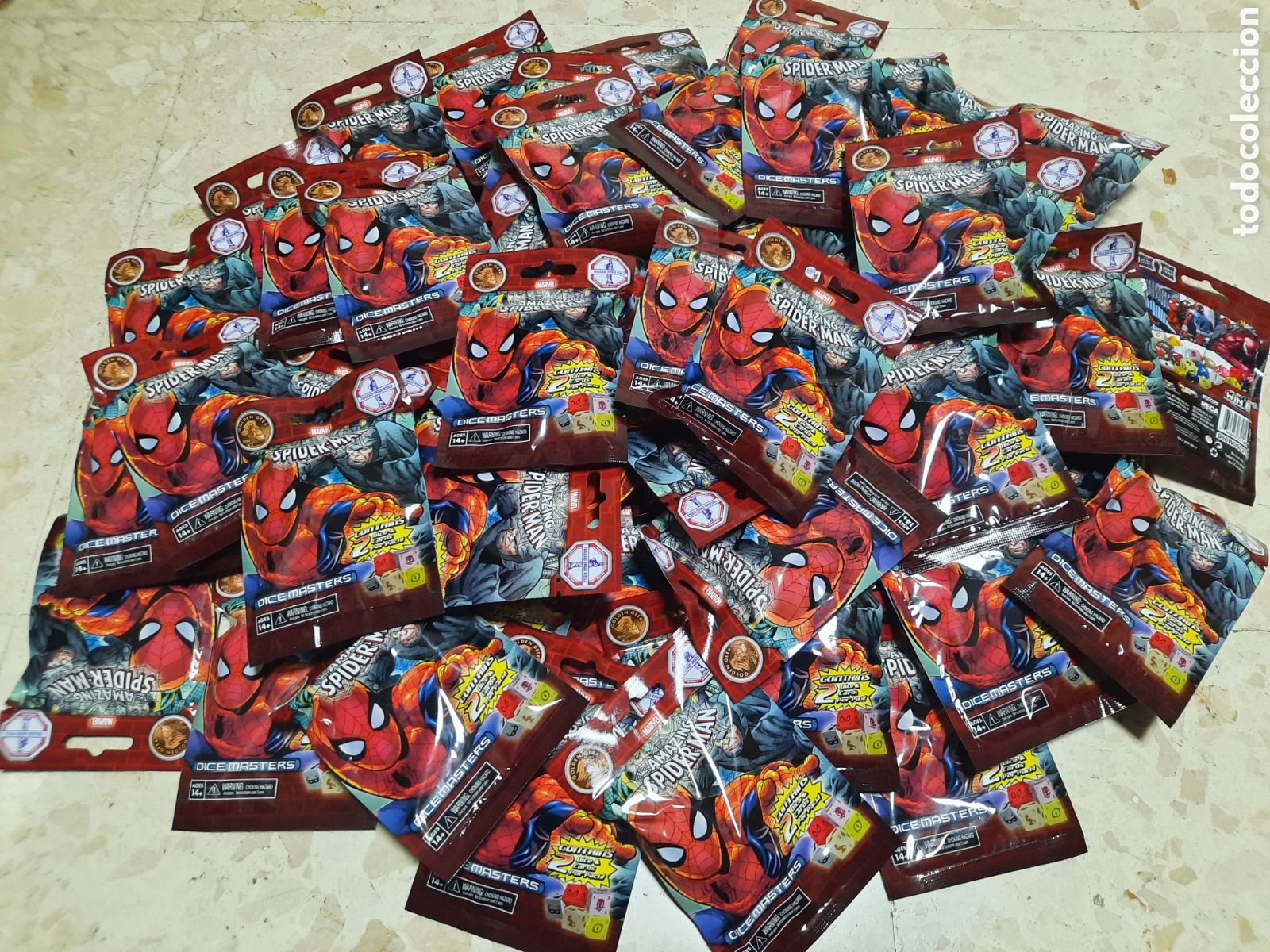 Juegos de mesa: THE AMAZING SPIDER-MAN DICE MASTERS BOX - Foto 2
