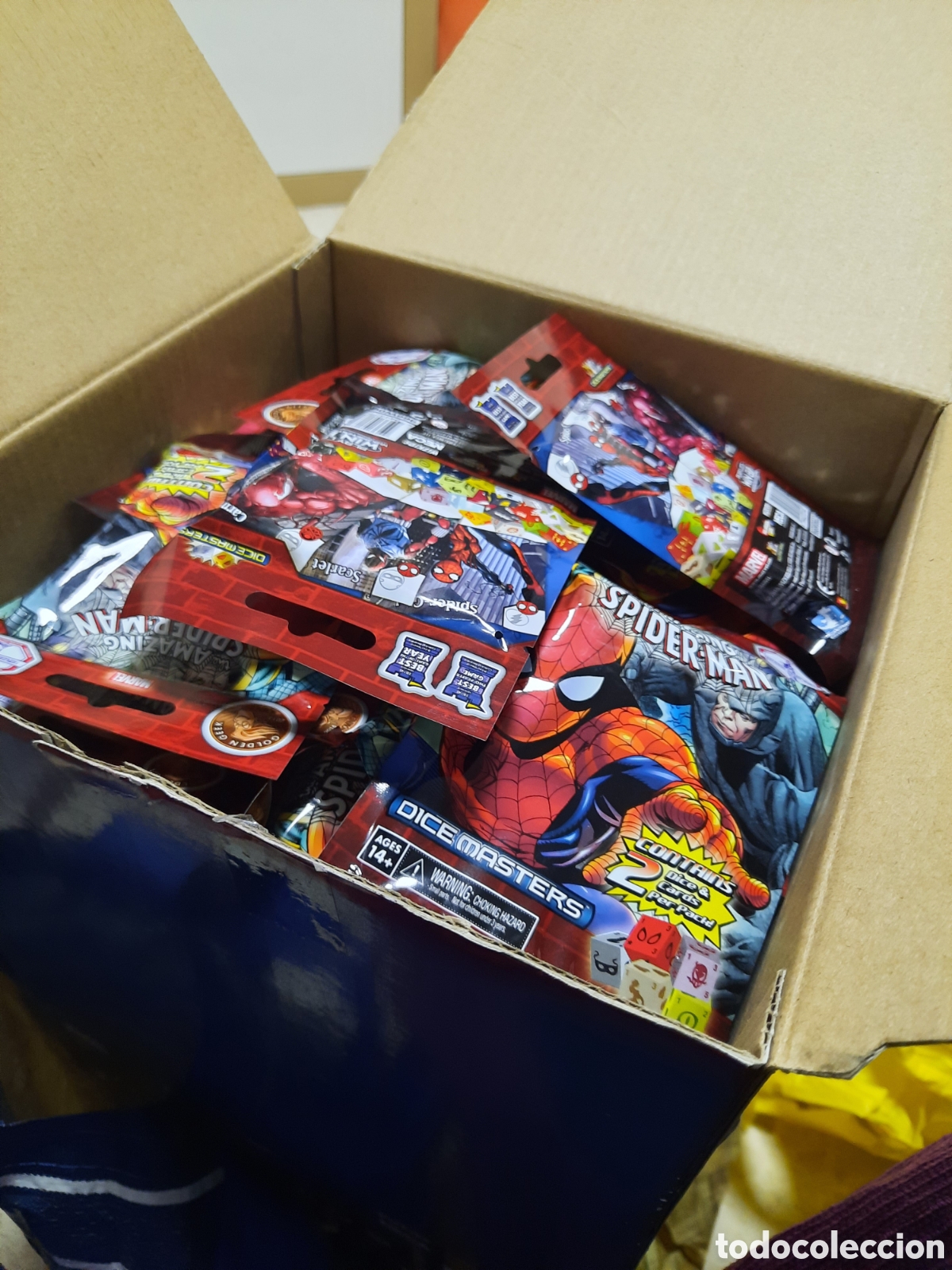 Juegos de mesa: THE AMAZING SPIDER-MAN DICE MASTERS BOX - Foto 5