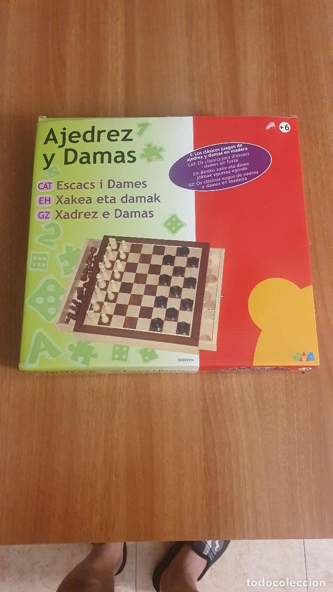 Juegos de mesa: JUEGO DE AJEDREZ Y DAMAS. - Foto 1
