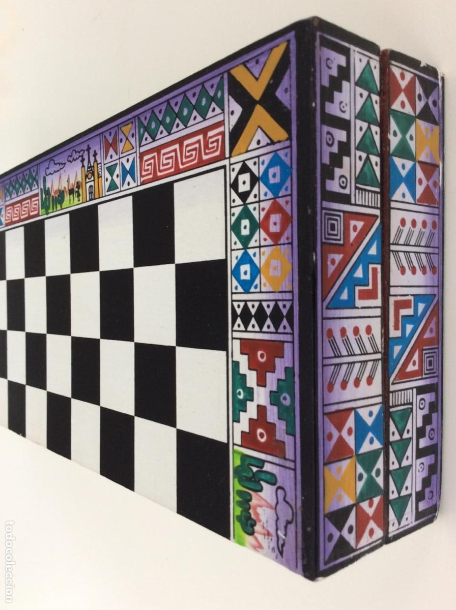 Juegos de mesa: JUEGO DE AJEDREZ ANTIGUO CON CAJA PROFUSAMENTE DECORADA - Foto 7