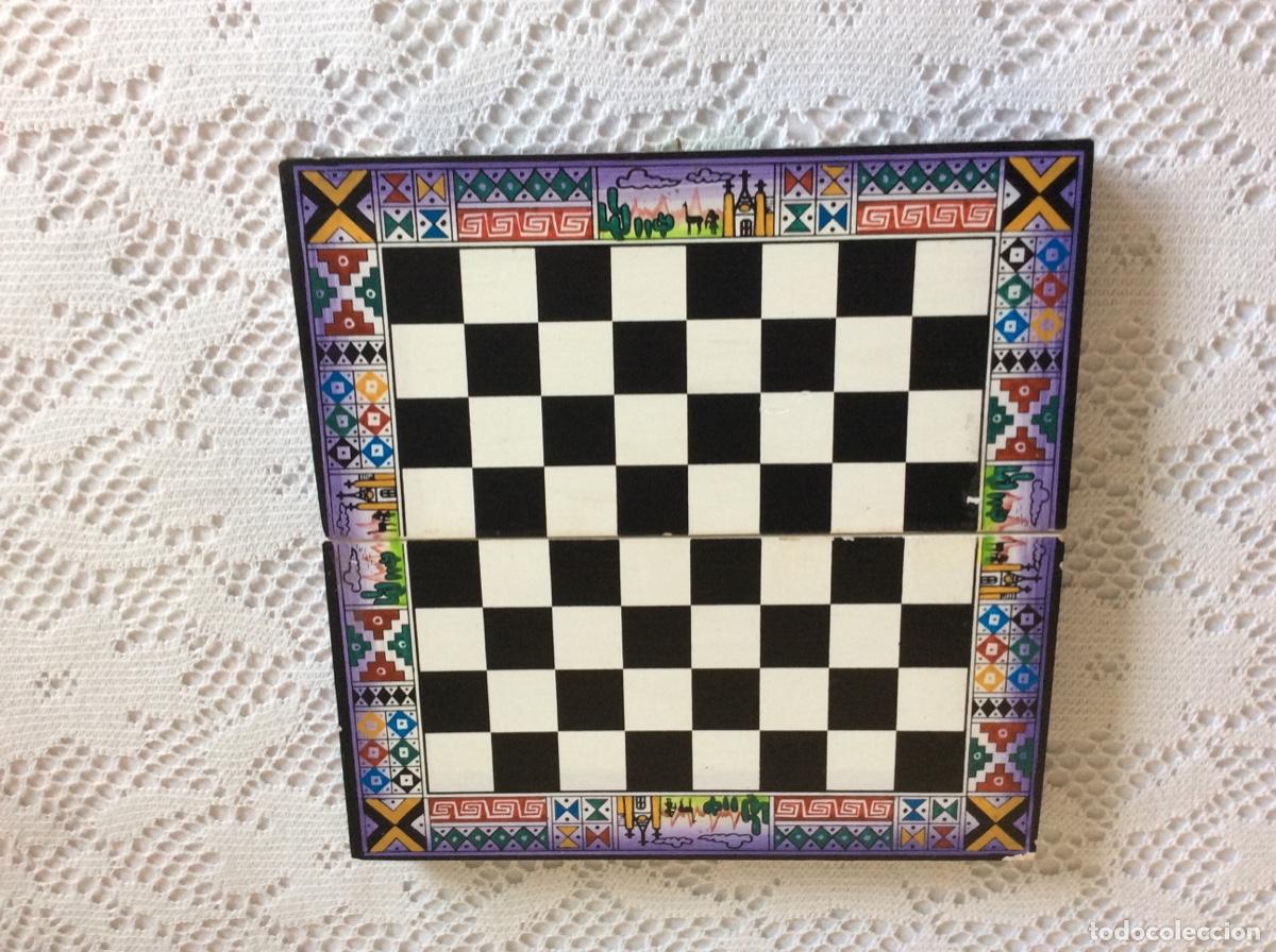 Juegos de mesa: JUEGO DE AJEDREZ ANTIGUO CON CAJA PROFUSAMENTE DECORADA - Foto 10