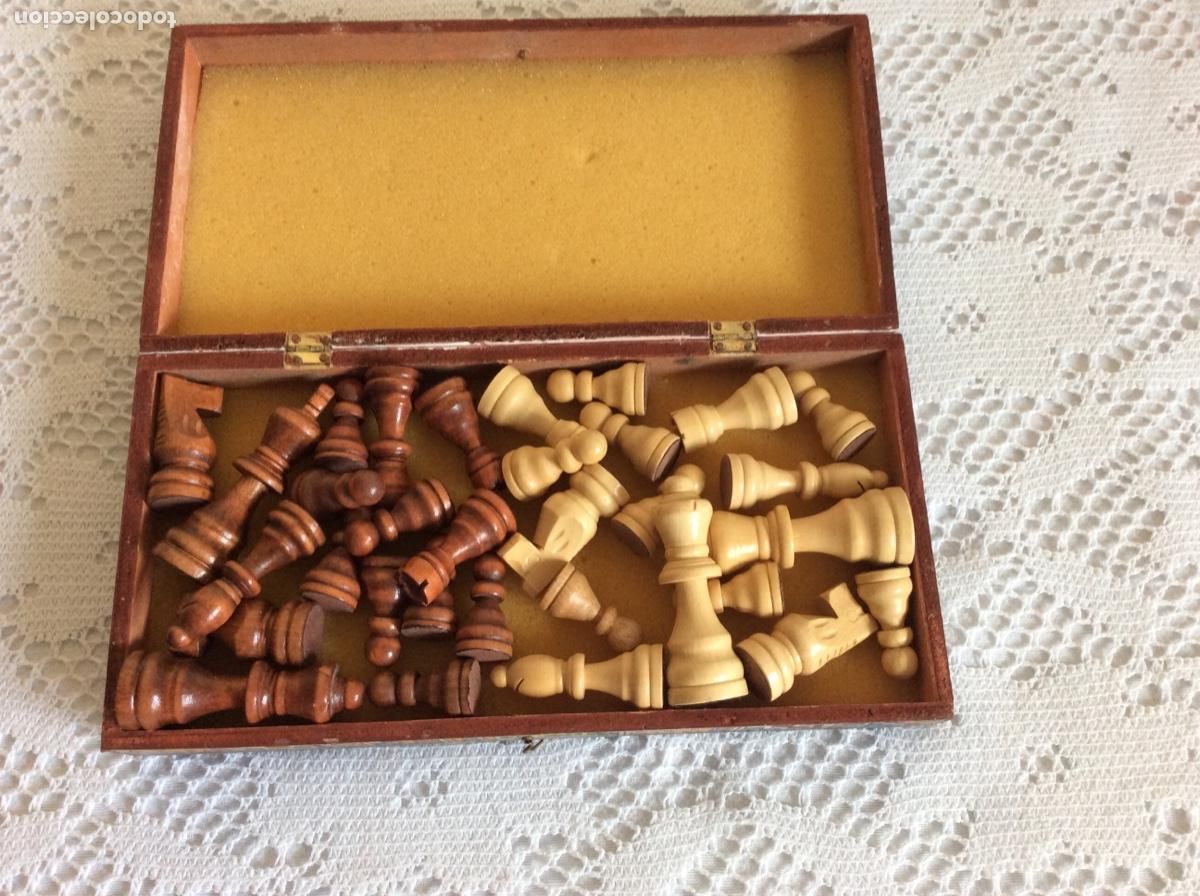 Juegos de mesa: JUEGO DE AJEDREZ ANTIGUO CON CAJA PROFUSAMENTE DECORADA - Foto 11