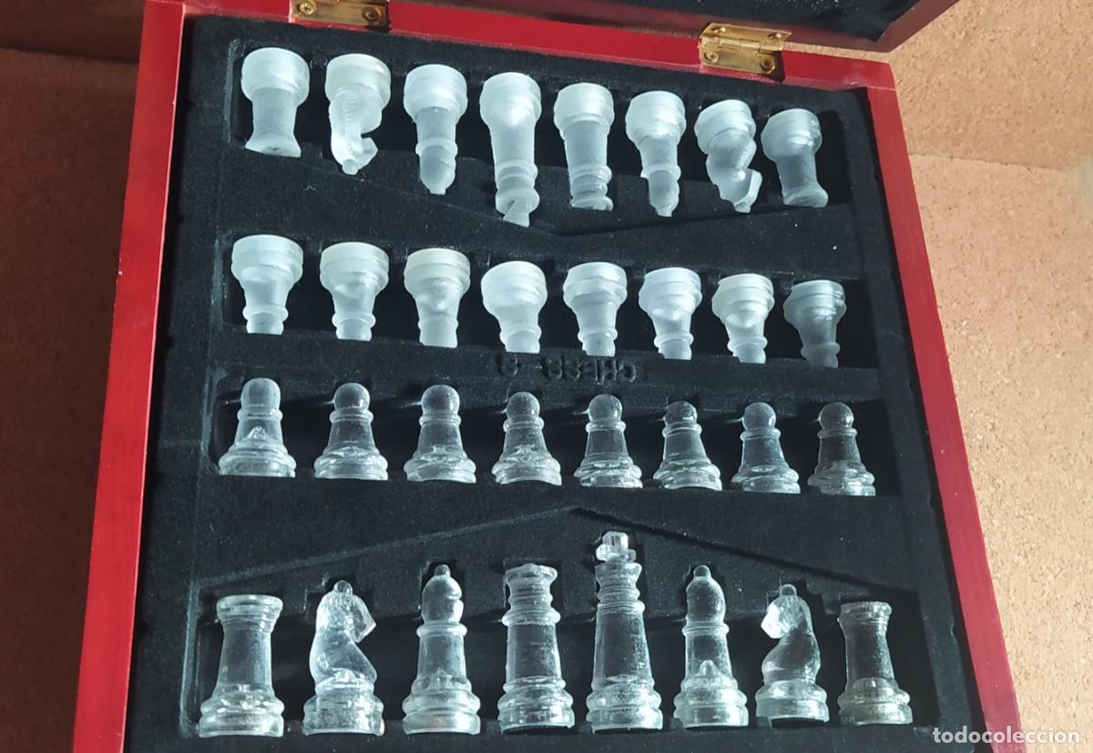 Juegos de mesa: AJEDREZ VIDRIO Y CAJA MADERA - Foto 2
