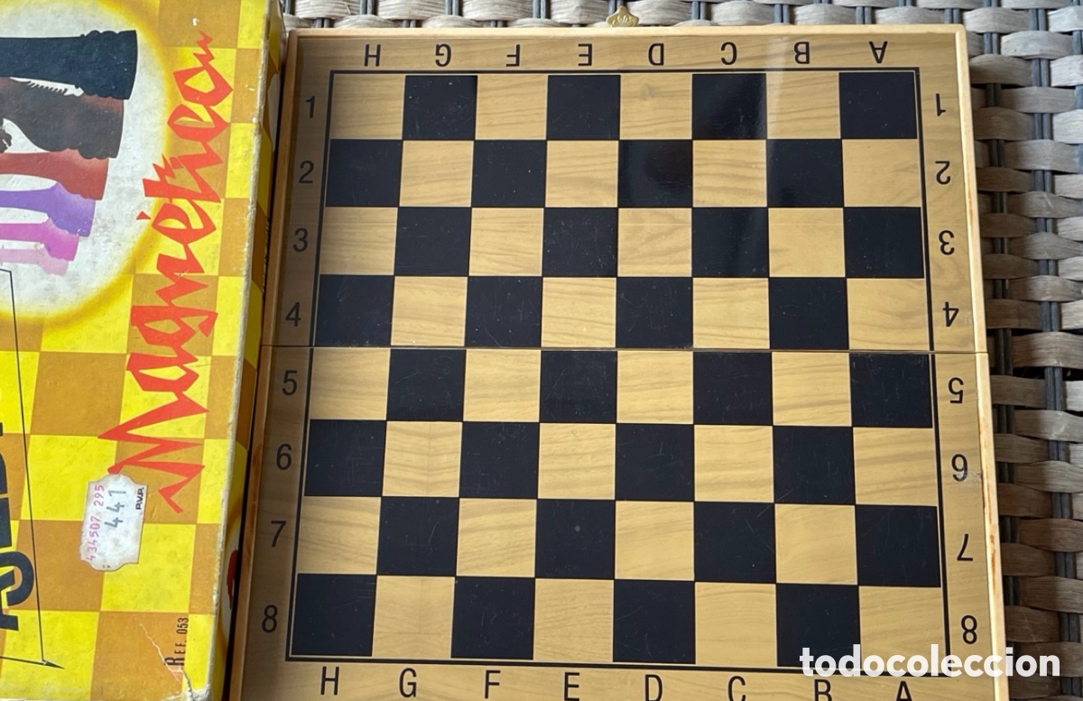 Juegos de mesa: AJEDREZ MAGNETICO VINTAGE A&Ntilde;OS 70 - Foto 5