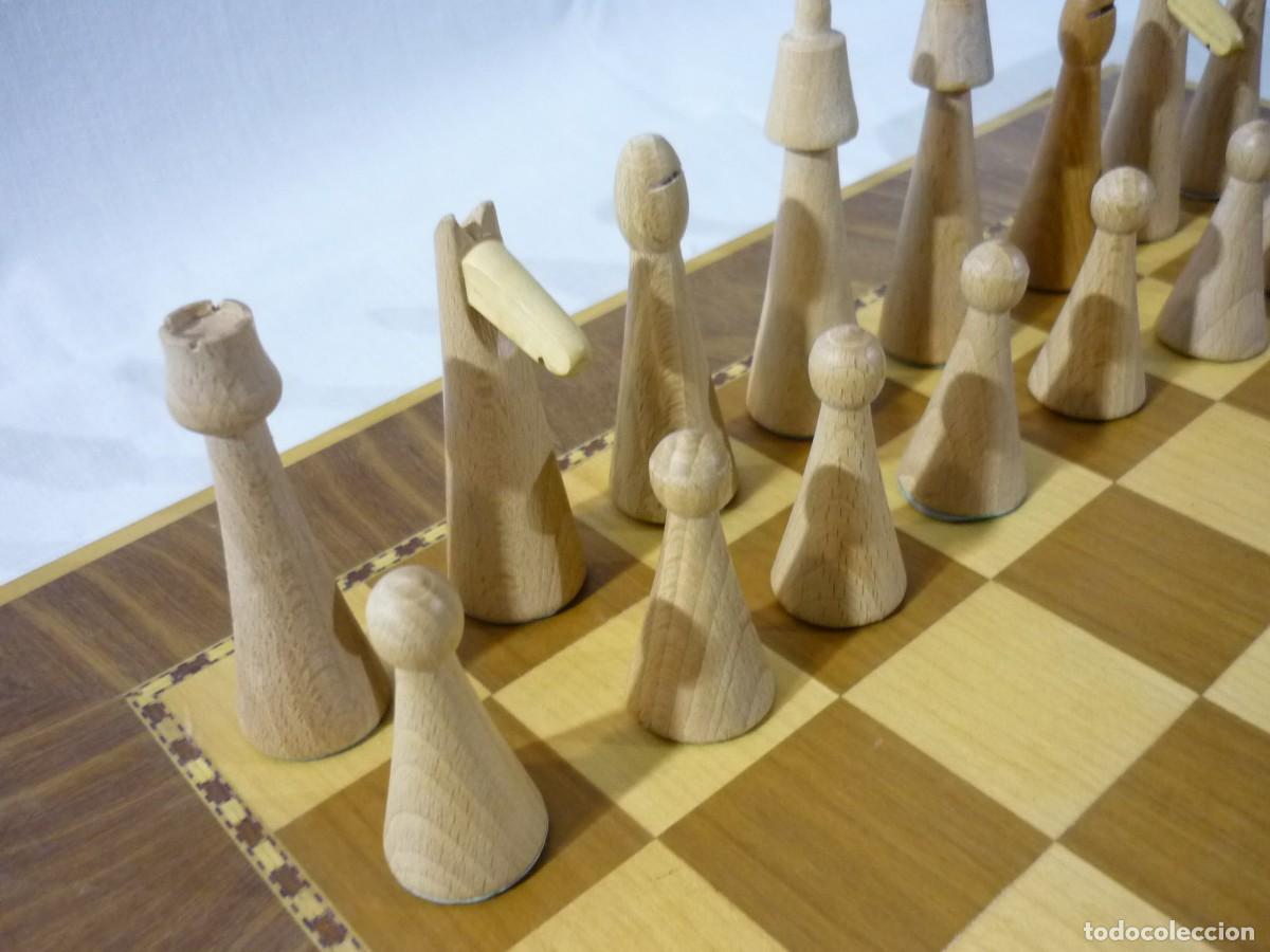 Juegos de mesa: Ajedrez de madera, fichas y tablero - Foto 5