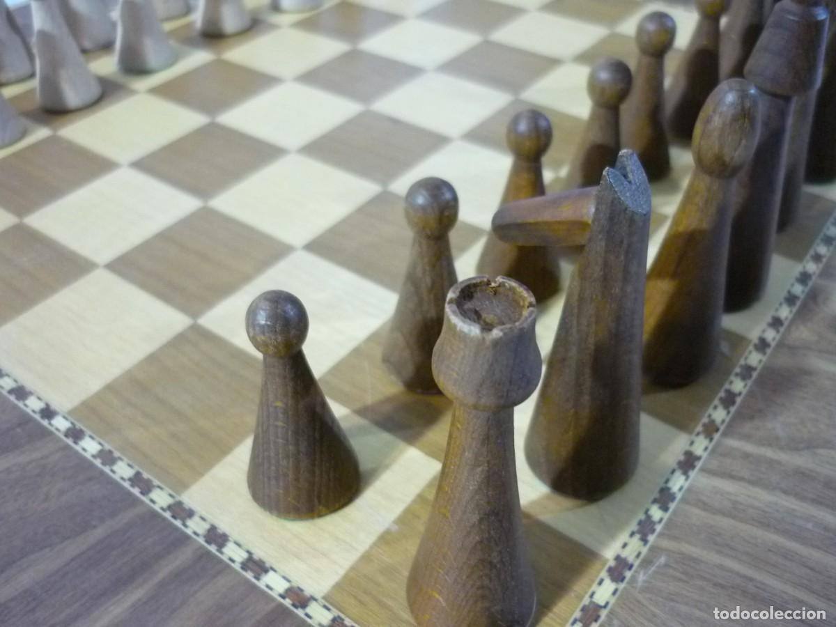 Juegos de mesa: Ajedrez de madera, fichas y tablero - Foto 8