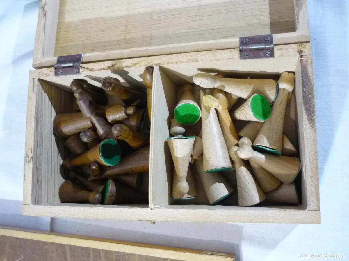 Juegos de mesa: Ajedrez de madera, fichas y tablero - Foto 15