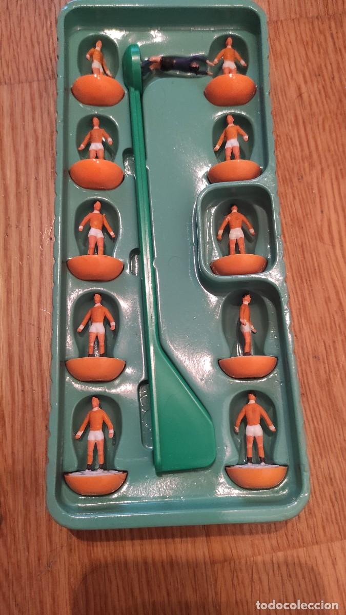 Juegos de mesa: Subbuteo Holanda F&uacute;tbol de mesa - Foto 2