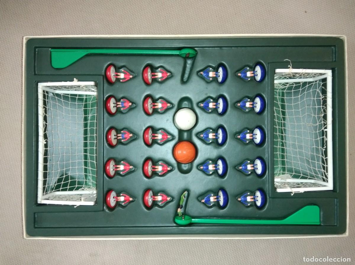 Juegos de mesa: Subbuteo Junior + Extras - Foto 2
