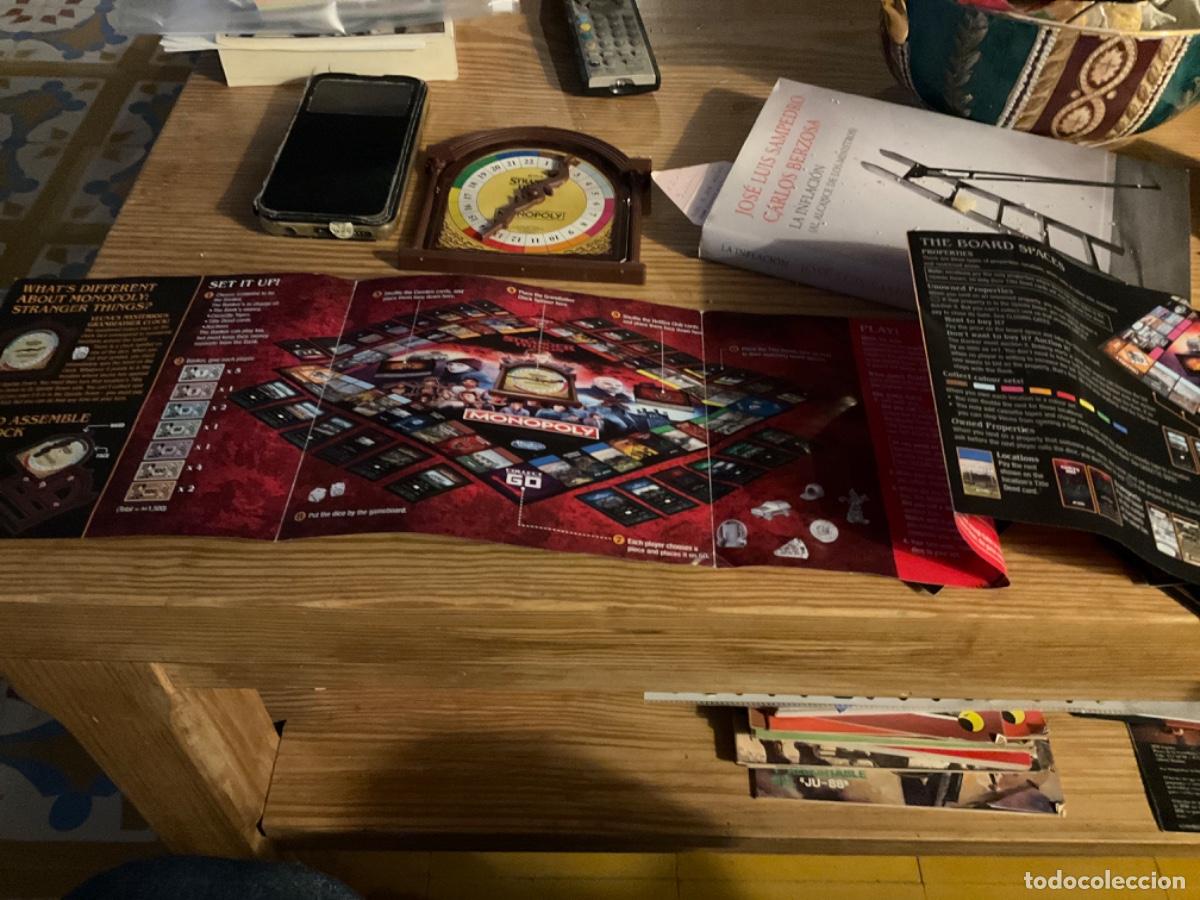 Juegos de mesa: STRANGER THINGS MONOPOLY En ingles - Foto 9