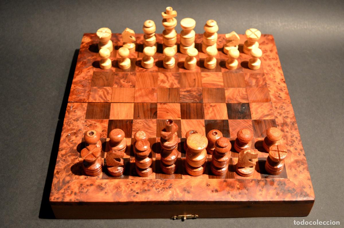 Juegos de mesa: AJEDREZ Y BACKGAMMON EN MARQUETER&Iacute;A DE MADERA Y MALET&Iacute;N HECHO A MANO - Foto 2