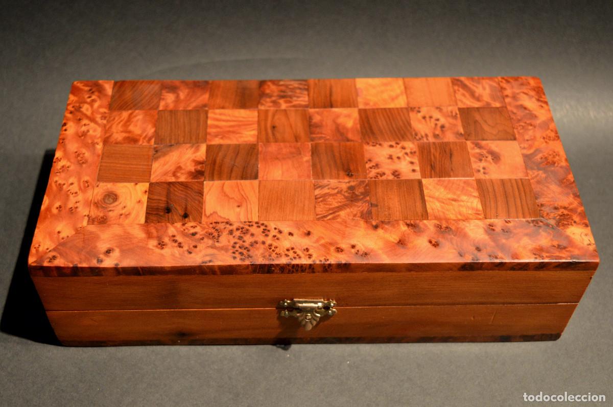 Juegos de mesa: AJEDREZ Y BACKGAMMON EN MARQUETER&Iacute;A DE MADERA Y MALET&Iacute;N HECHO A MANO - Foto 16