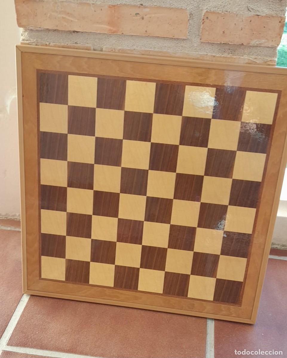 Juegos de mesa: TABLERO DE AJEDREZ SIN FIGURAS - Foto 1