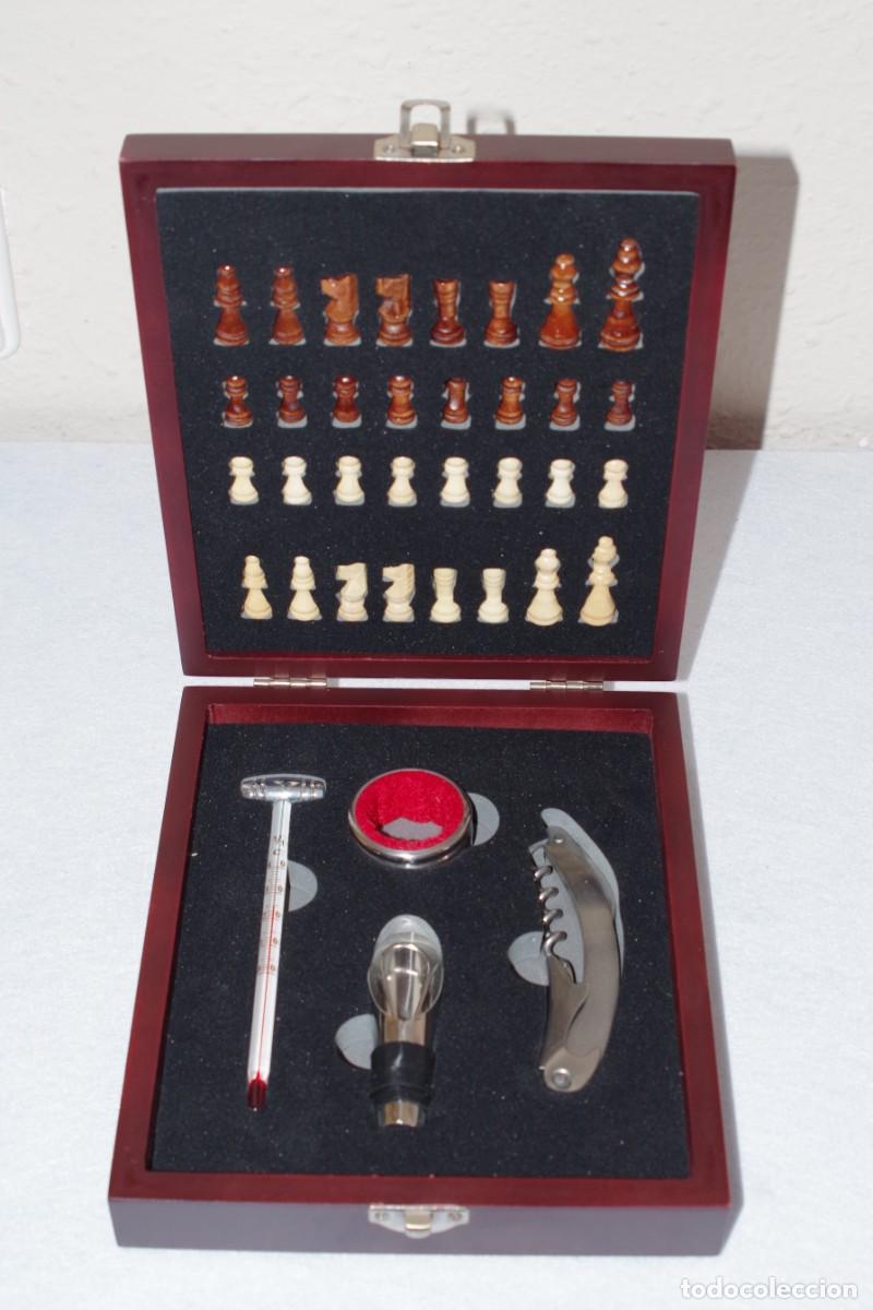 Juegos de mesa: SET JUEGO AJEDREZ Y ACCESORIOS PARA VINO - Foto 2