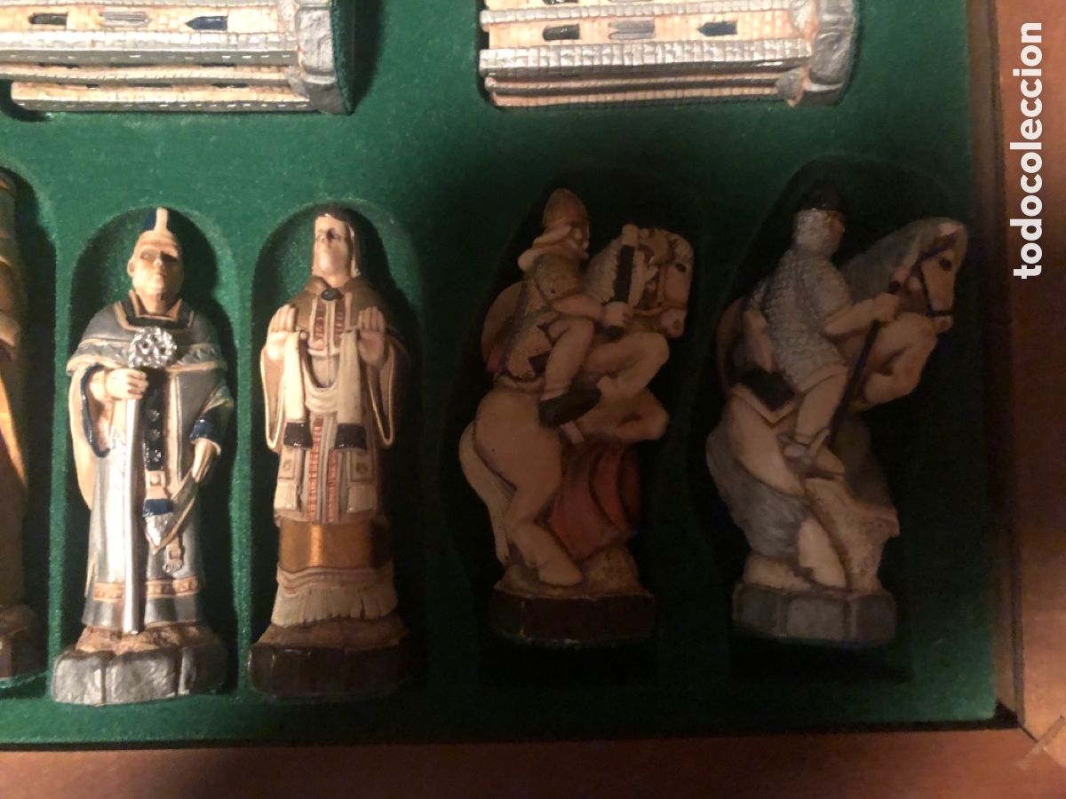 Juegos de mesa: tablero-caja de ajedrez con figuras de resina - Foto 3