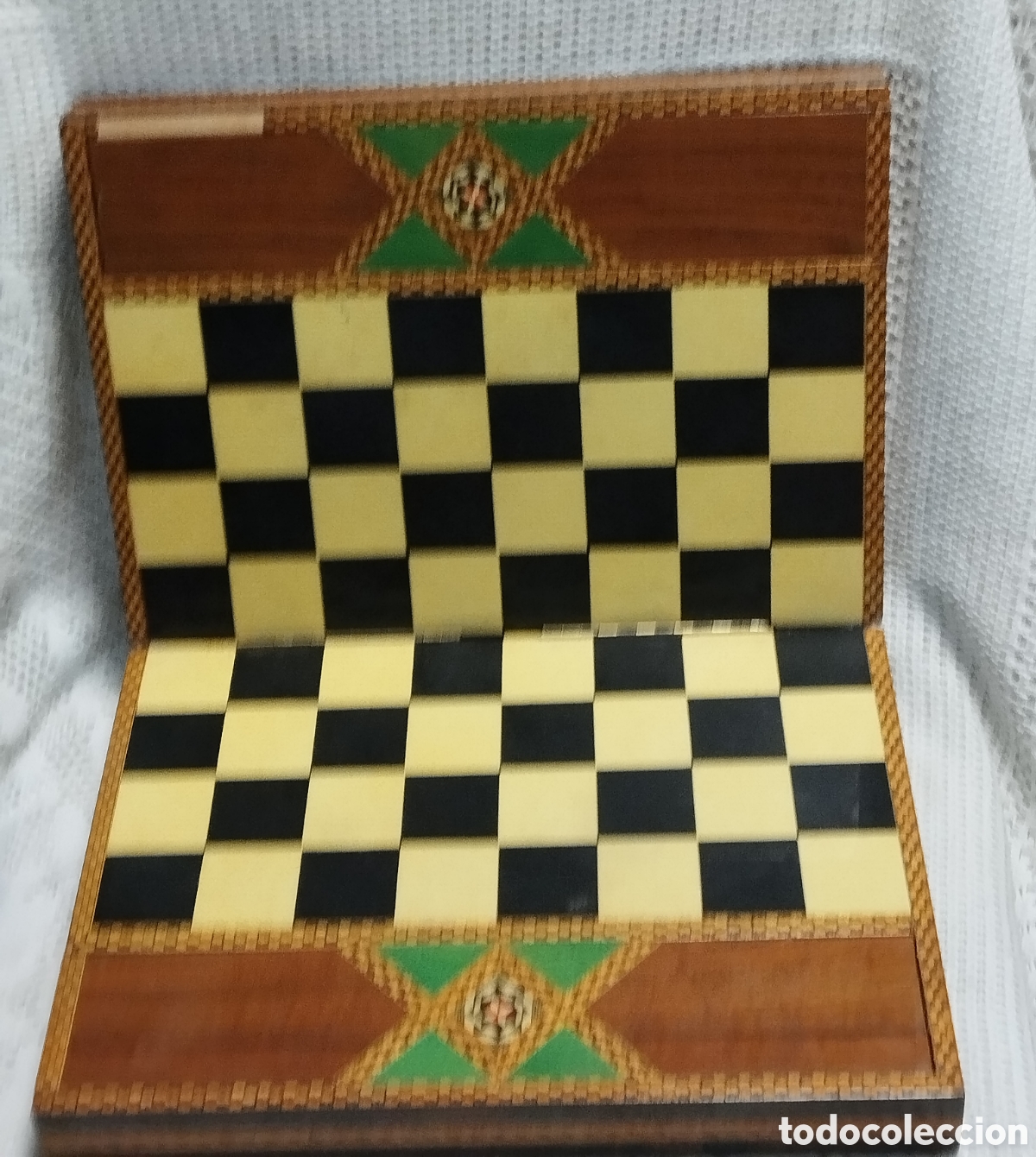 Juegos de mesa: Caja tablero de ajedrez y damas - Foto 2