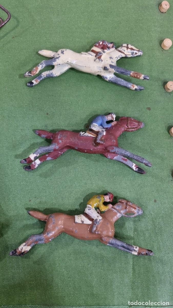 Juegos de mesa: Juego carrera de caballos mec&aacute;nicos - Foto 10