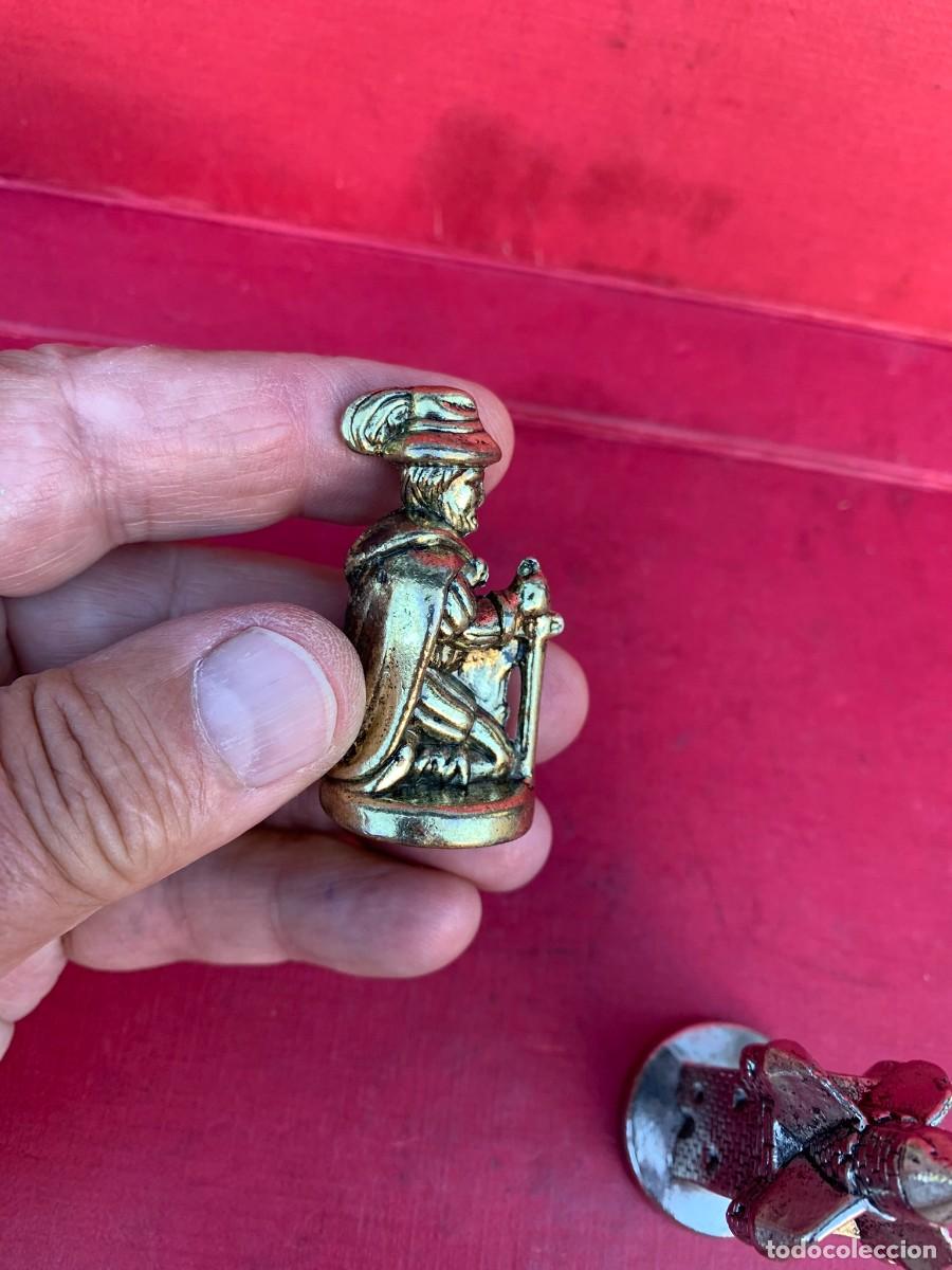 Juegos de mesa: AJEDREZ FIGURAS METAL MACIZAS 3 piezas - Foto 15