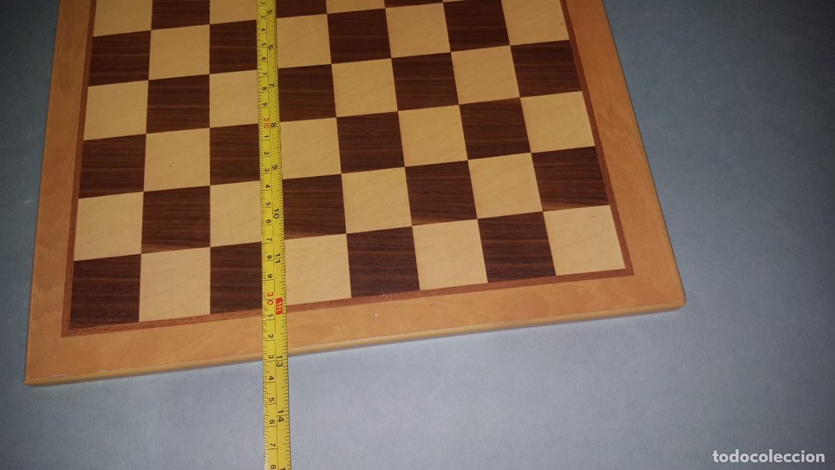 Juegos de mesa: JUEGO AJEDREZ Y PARCHIS - TABLERO DE MADERA - Foto 5
