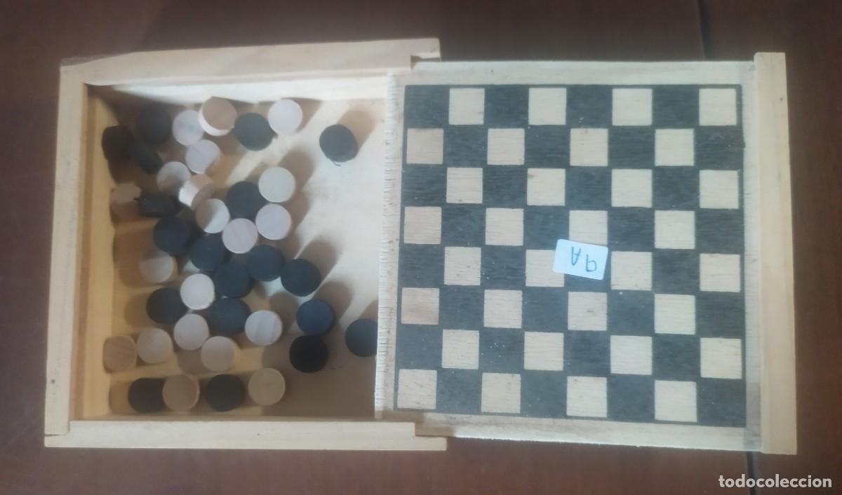 Juegos de mesa: Juego de las damas, de madera, 10 x 10 cm - Foto 1