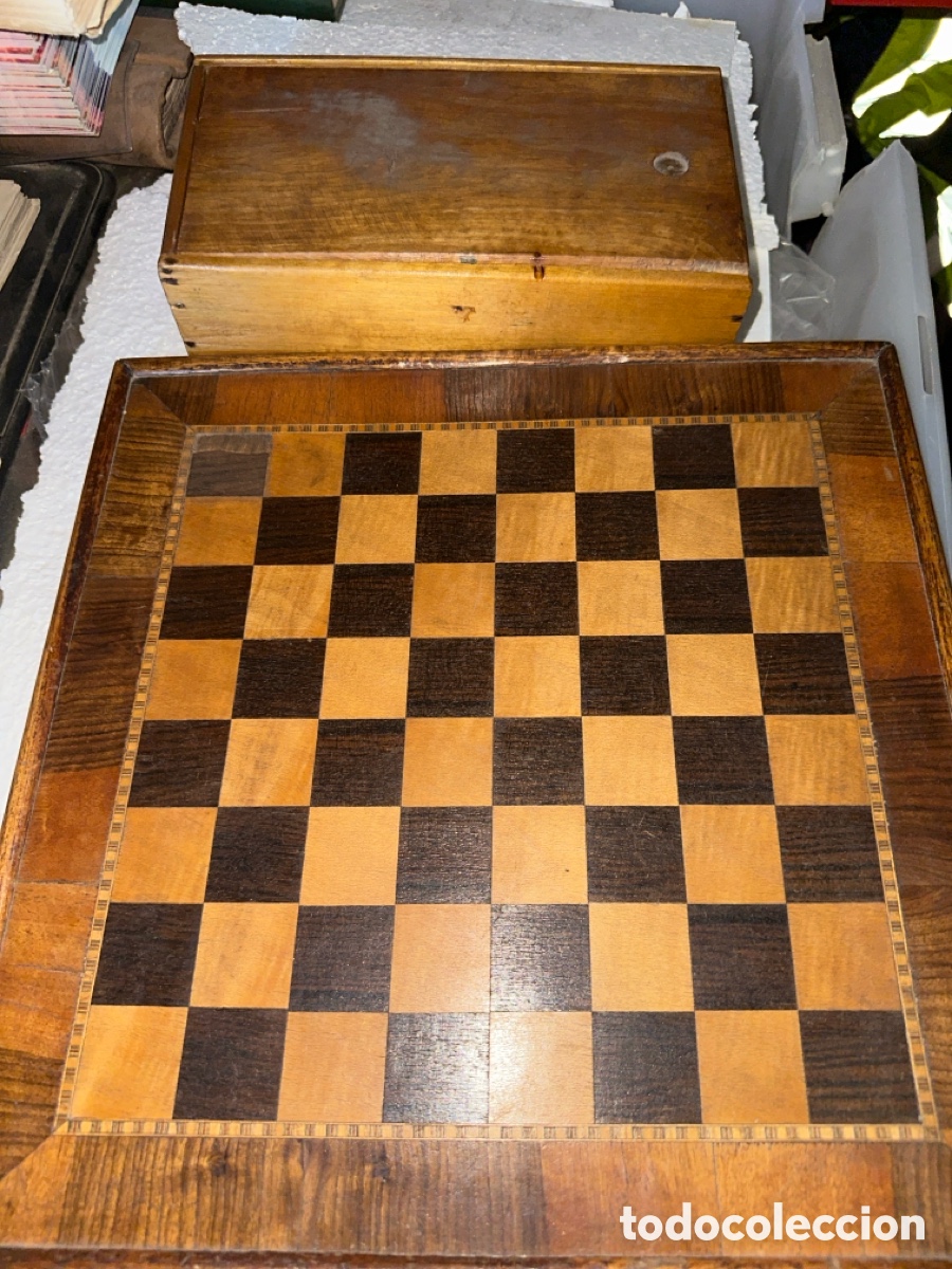 Juegos de mesa: Ajedrez de madera antiguo - Foto 2