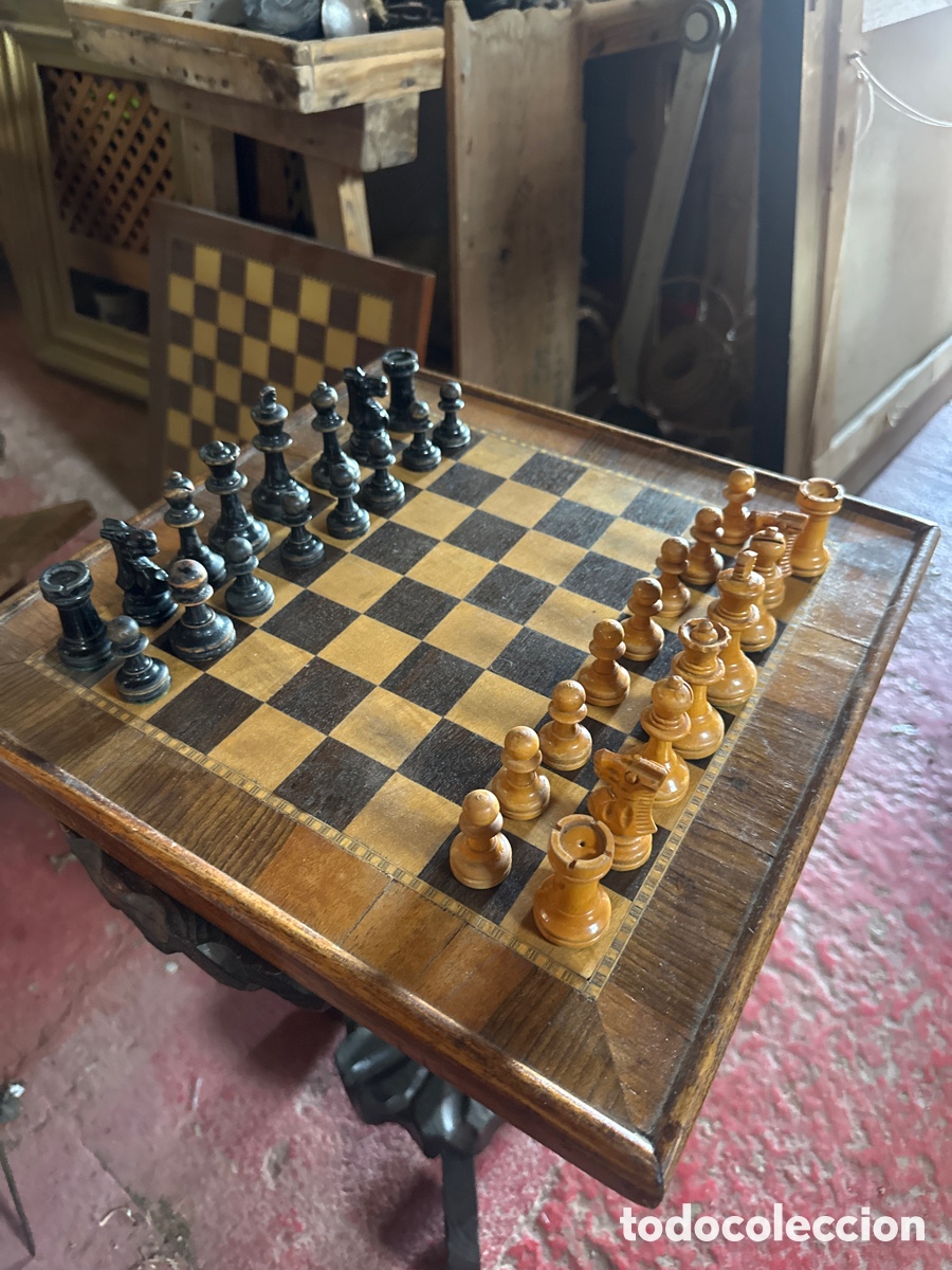 Juegos de mesa: Ajedrez de madera antiguo - Foto 1
