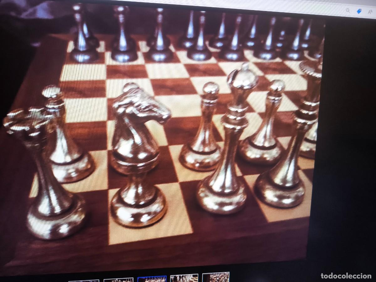 Juegos de mesa: Ajedrez de Bronce sobre tabla de madera. - Foto 1