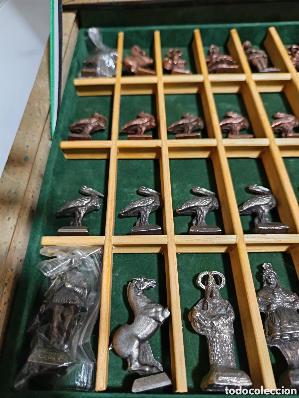Juegos de mesa: Ajedrez con s&iacute;mbolos extreme&ntilde;os - Foto 1